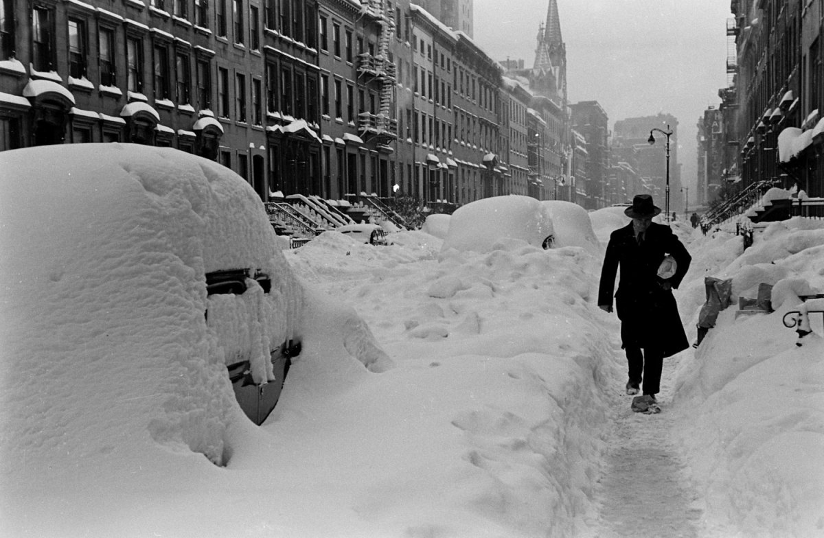 The great blizzard of Dec. 1947 dropped over 2 feet of snow on New York City.
