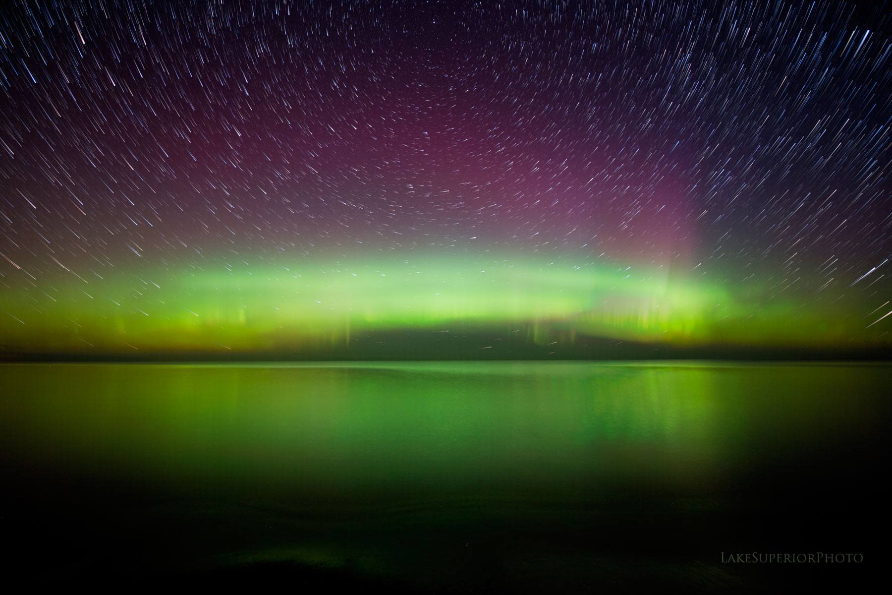 Aurora on 28 Aug. 2014 as seen over Lake Superior, from Marquette, MI (courtesy Lake Superior Photography).